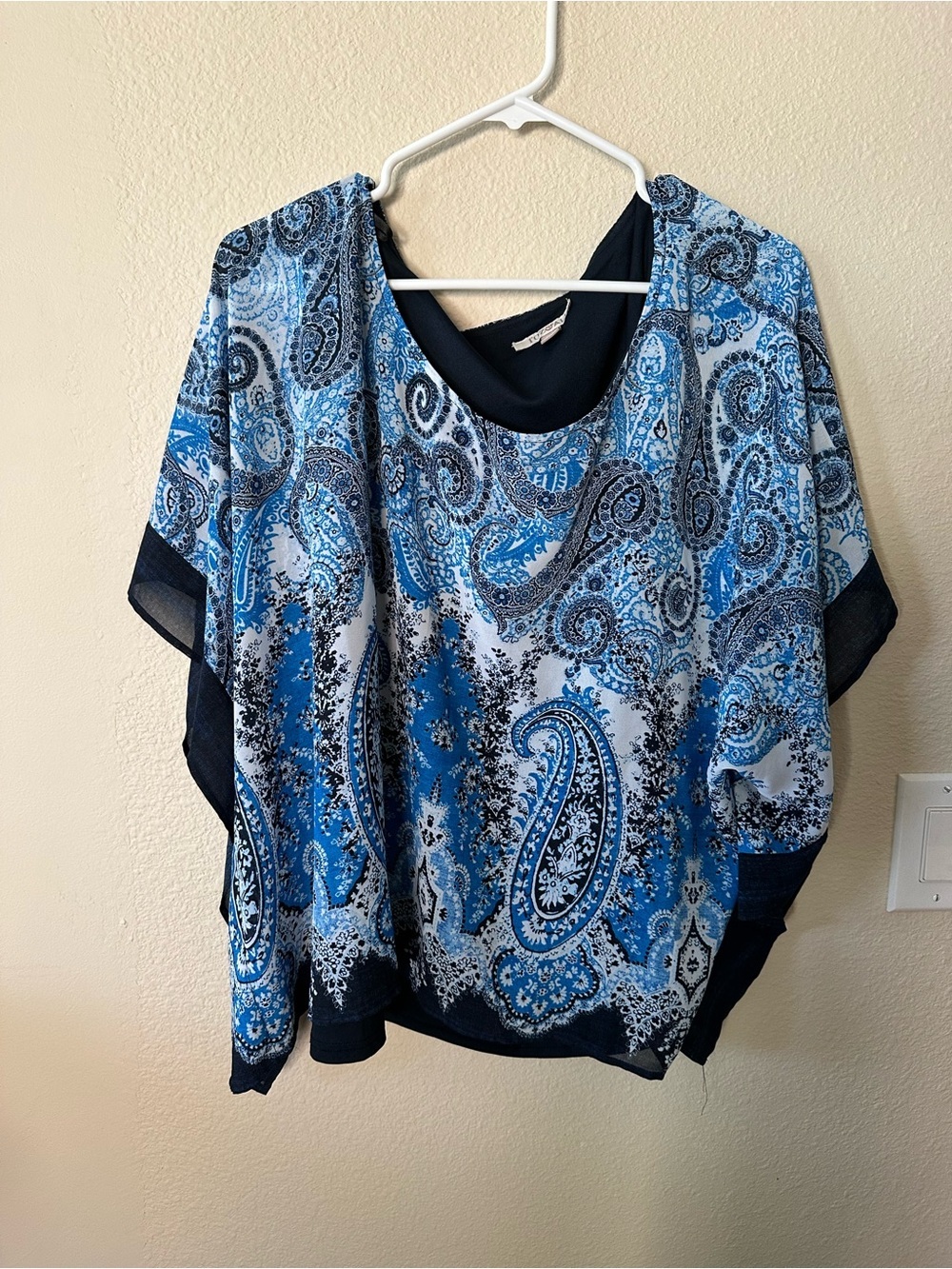 Roz & Ali Blue Paisley Print Women's Top size 2X/ NWOT 1128